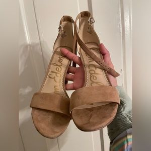 SAM EDELMAN tan/nude 4” strappy heels
